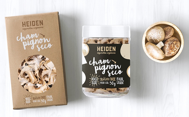 農(nóng)產(chǎn)品干貨干蘑菇包裝設(shè)計(jì),采用環(huán)保的紙盒、布袋和可降解塑料作為包裝材料