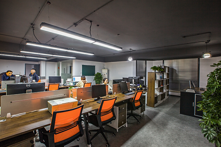 海報(bào)設(shè)計(jì)公司的促銷海報(bào)