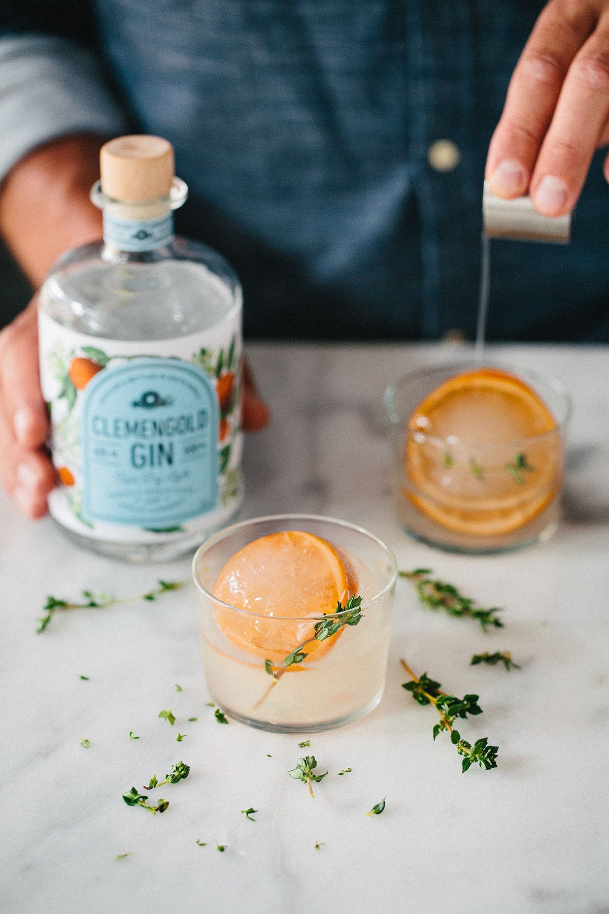 經典海角干燥風格，淡淡的柑橘味白酒包裝設計